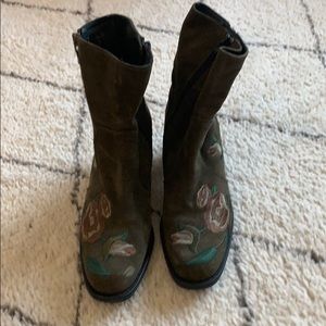 Kanna boots